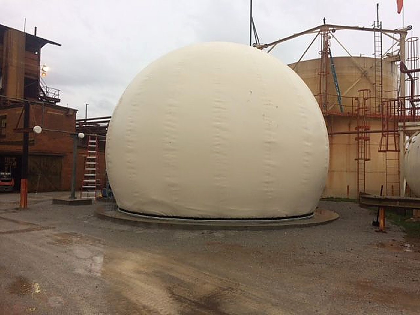 Carbon monoxide gas storage holder at ISP Chemicals